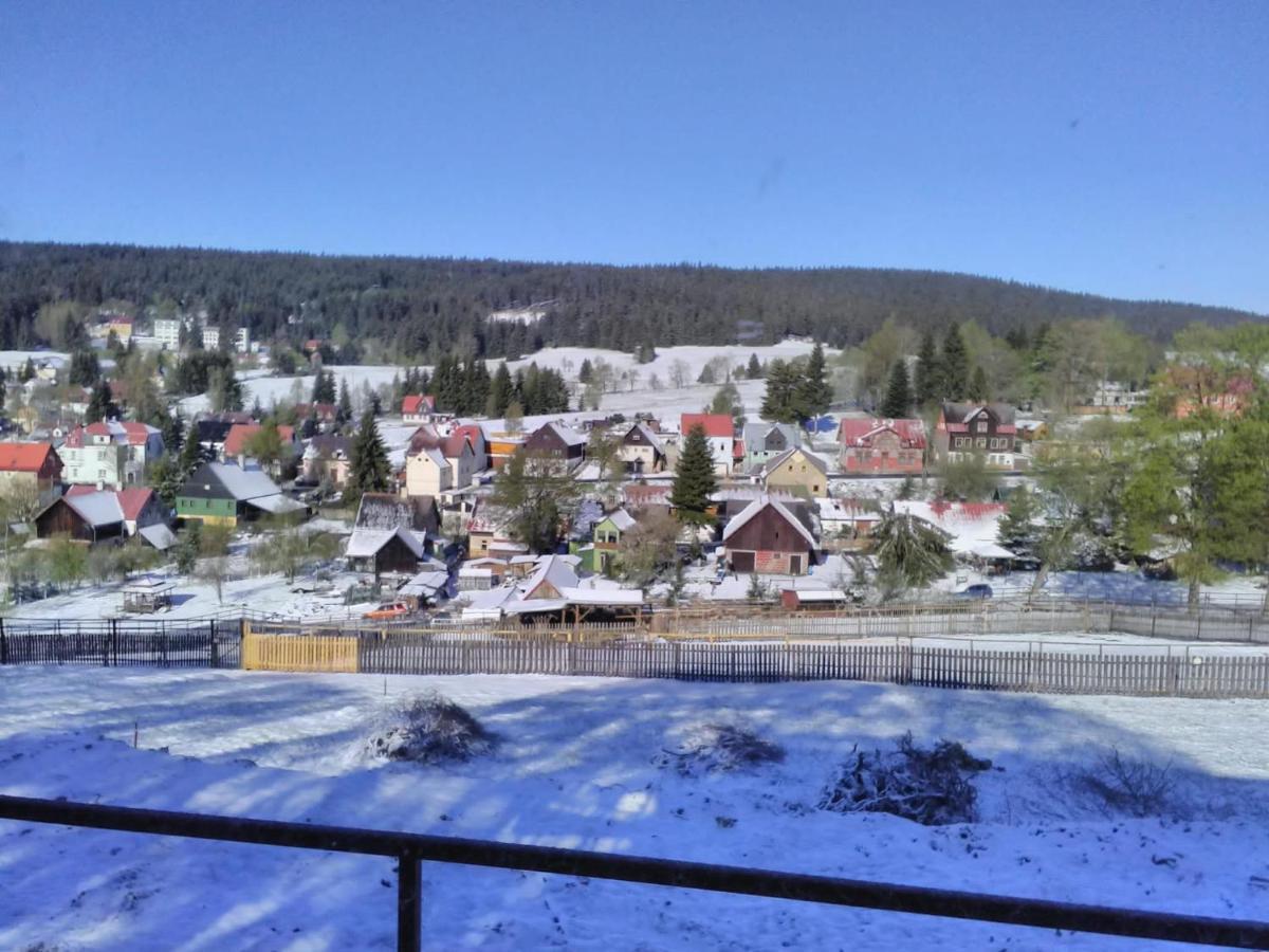 Apartman U Drahotu Pernink Buitenkant foto