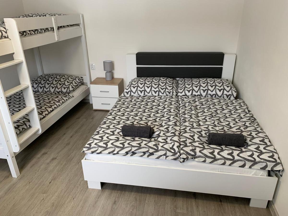 Apartman U Drahotu Pernink Buitenkant foto